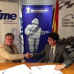 Michelin apuesta por la competición de moto