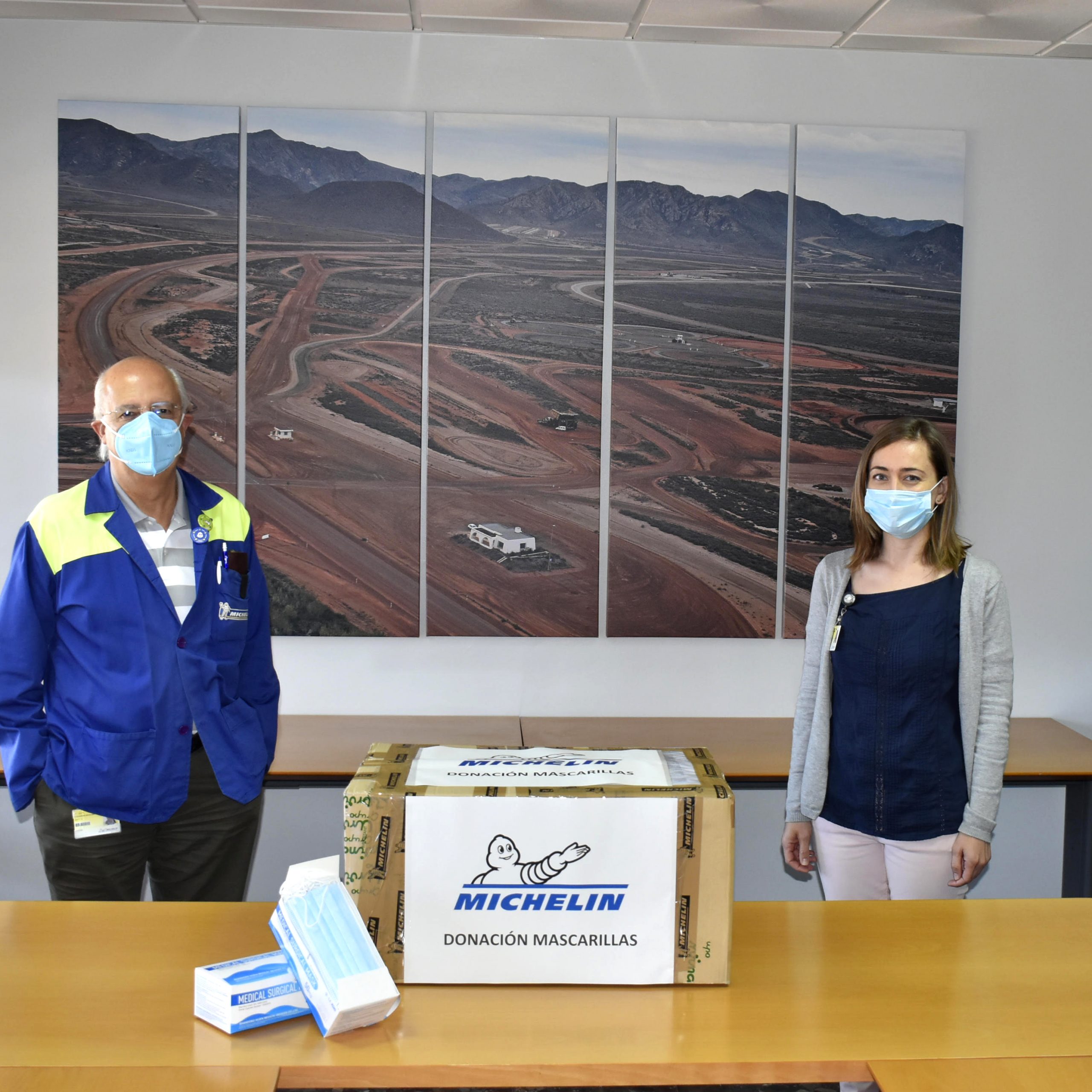 Michelin dona mascarillas para las pequeñas empresas de Almería